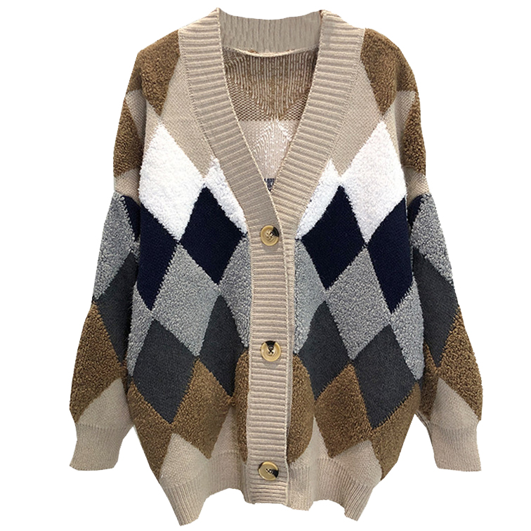 Картинка Кардиган oversize 3 пуговицы ромбы махровая вязка от магазина LonnaMag