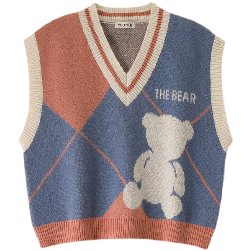 Картинка Жилет медведь THE BEAR  ромбы полосы  от магазина LonnaMag
