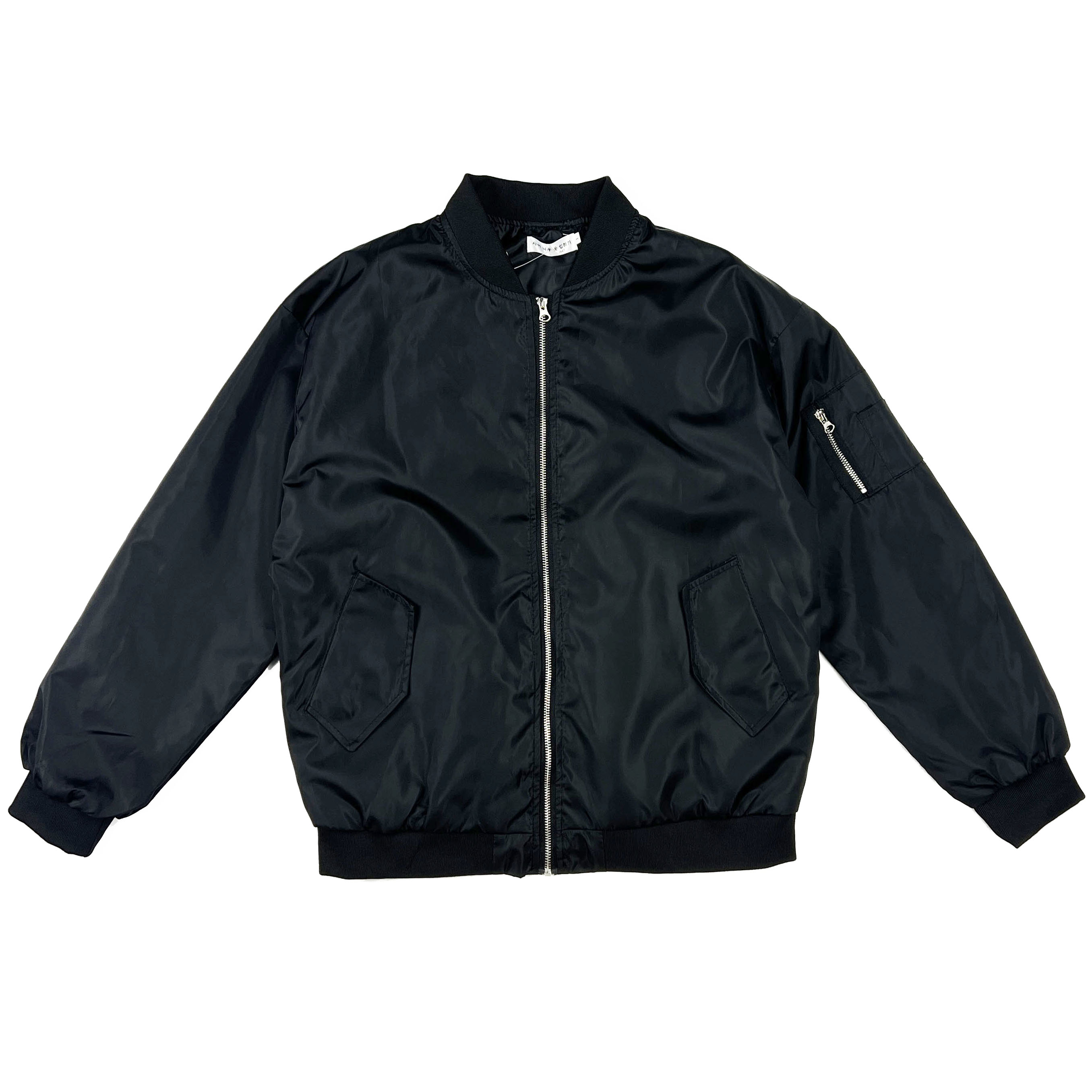 Картинка Бомбер плащевка oversize на спине надпись от магазина LonnaMag