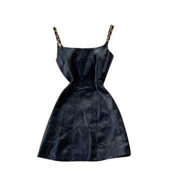 Платье мини черное эко кожа на лямках золотая цепь сзади крупная молния