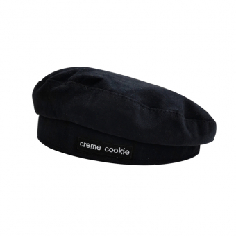 Берет с нашивкой creme cookie